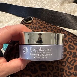 Dermalactives Purifying Day Cream - Silver and Purple